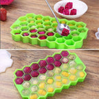Honeycomb Ice Tray With Lid (37 Cubes)