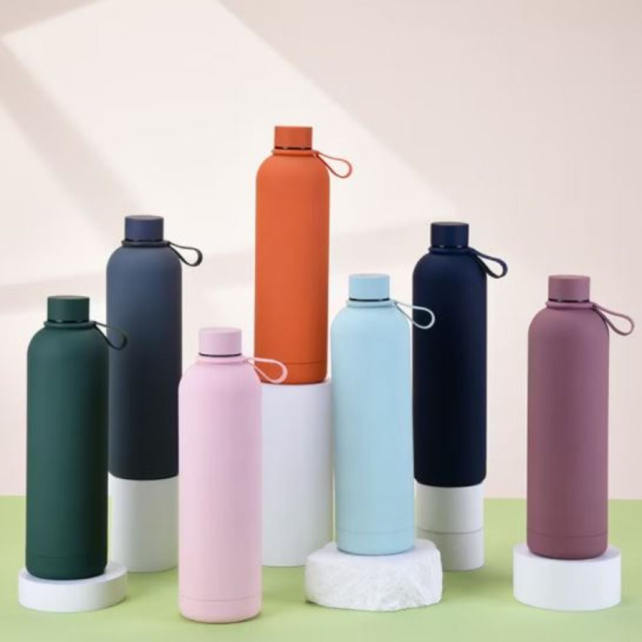 500 MLStainless Steel Vacuum Insulated Water Bottle with Matt Finish Keeps Cold/Warm